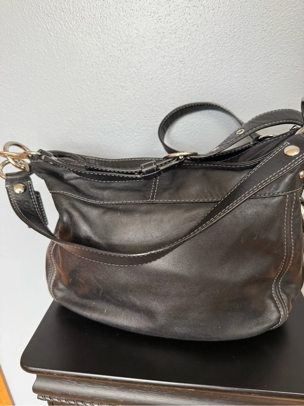 Vintage Coach Black Leather Shoulder Bag with Adjustable Strap